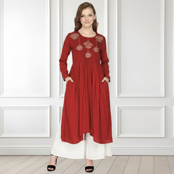 🌼 Women’s Ethnic Embroidered Kurti & Palazzo Set