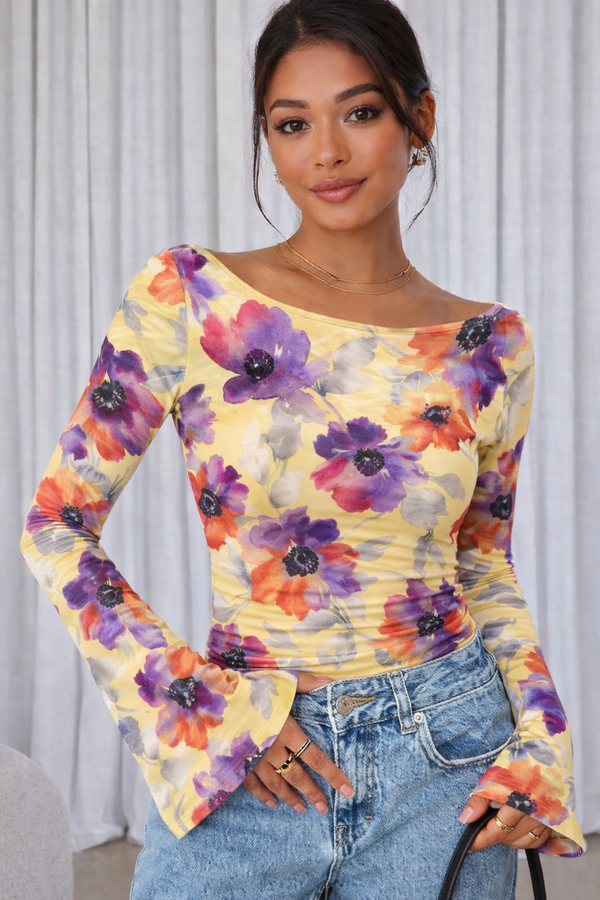 🌸 Floral Printed Spandex Top with Bell Sleeves 🌸