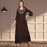 Graceful Charm: Women’s Embroidered Knee-Length Kurti