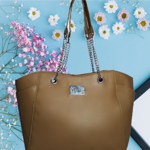 Sophisticated Style: Women’s PU Handbag